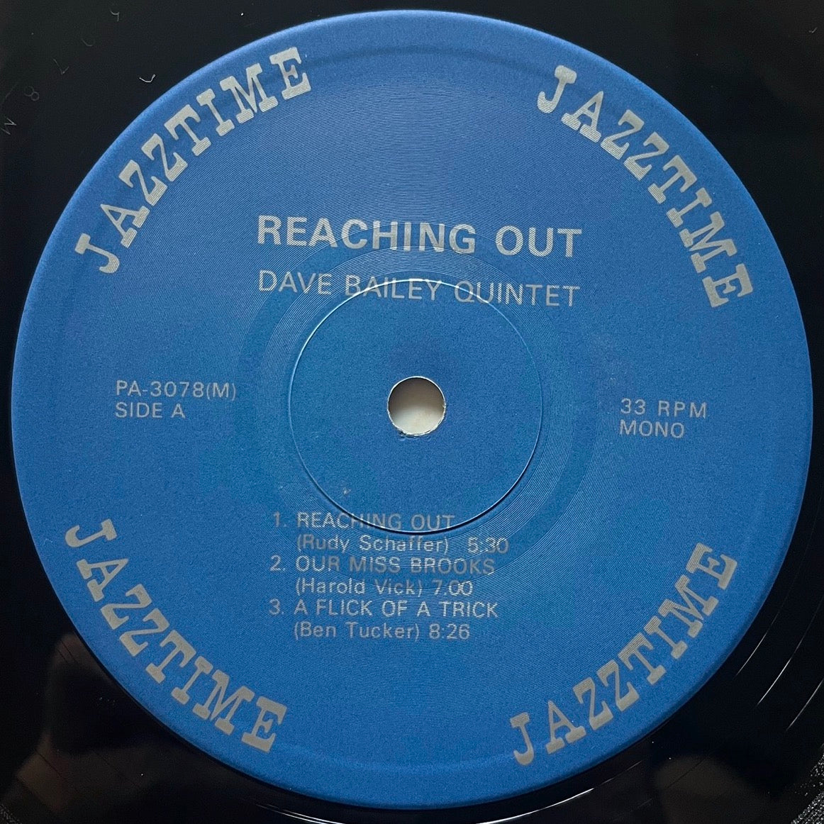 DAVE BAILEY QUINTET / REACHING OUT on Jazz Time - Japan LP PA-3078 Grant Green