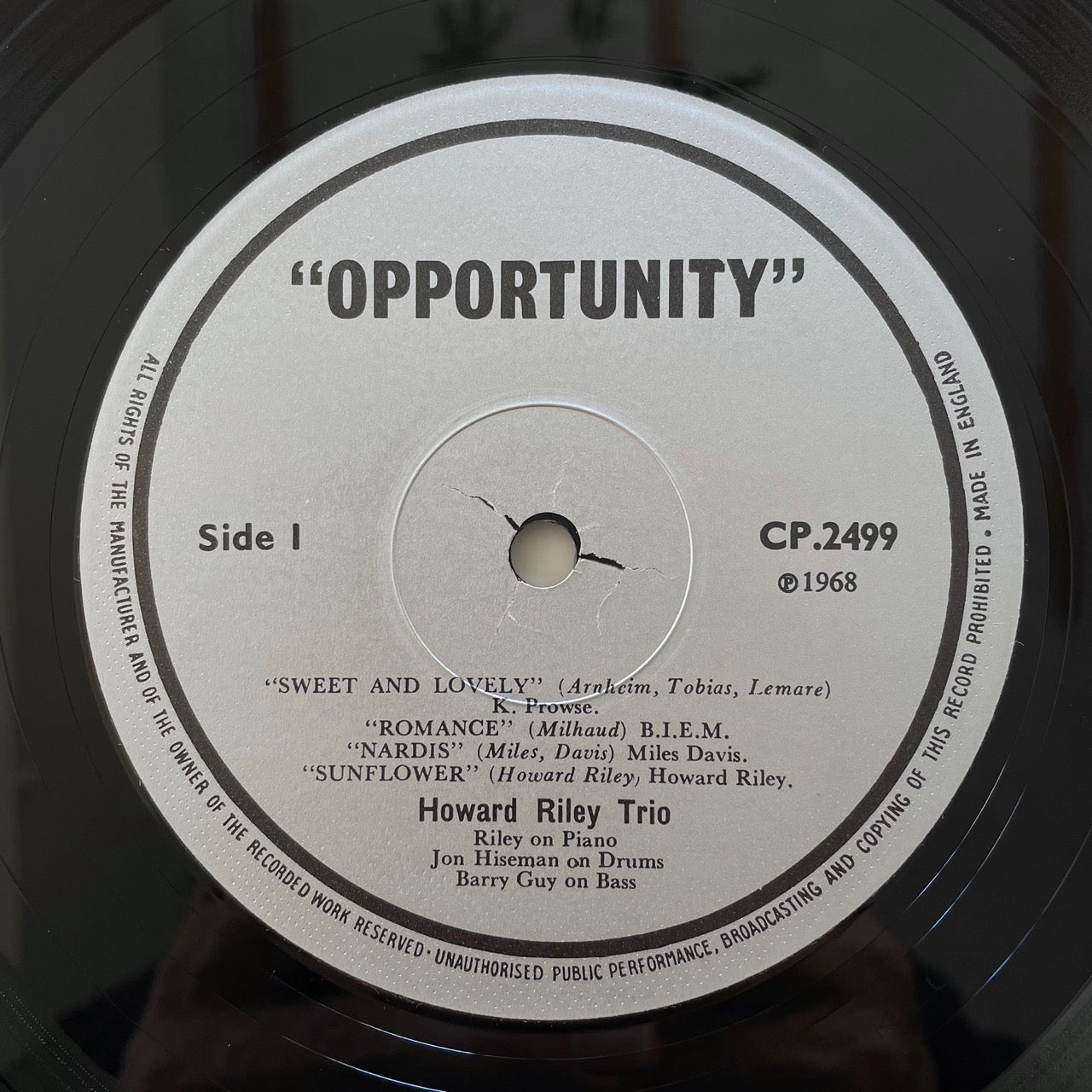 HOWARD RILEY TRIO / DISCUSSIONS on UK Opportunity - Heavy Vinyl reissue